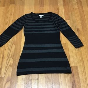 Sophie Max Black &Gray Top